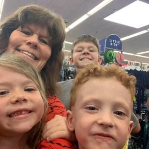 Meet your Posher, Denise